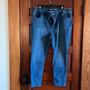 Old navy 18 short high rise super skinny jean